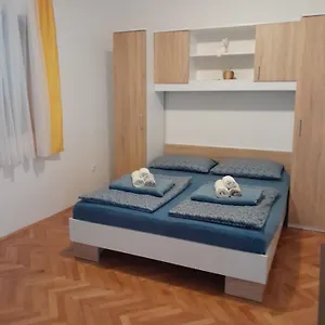 Larus Apartment Starigrad Paklenica